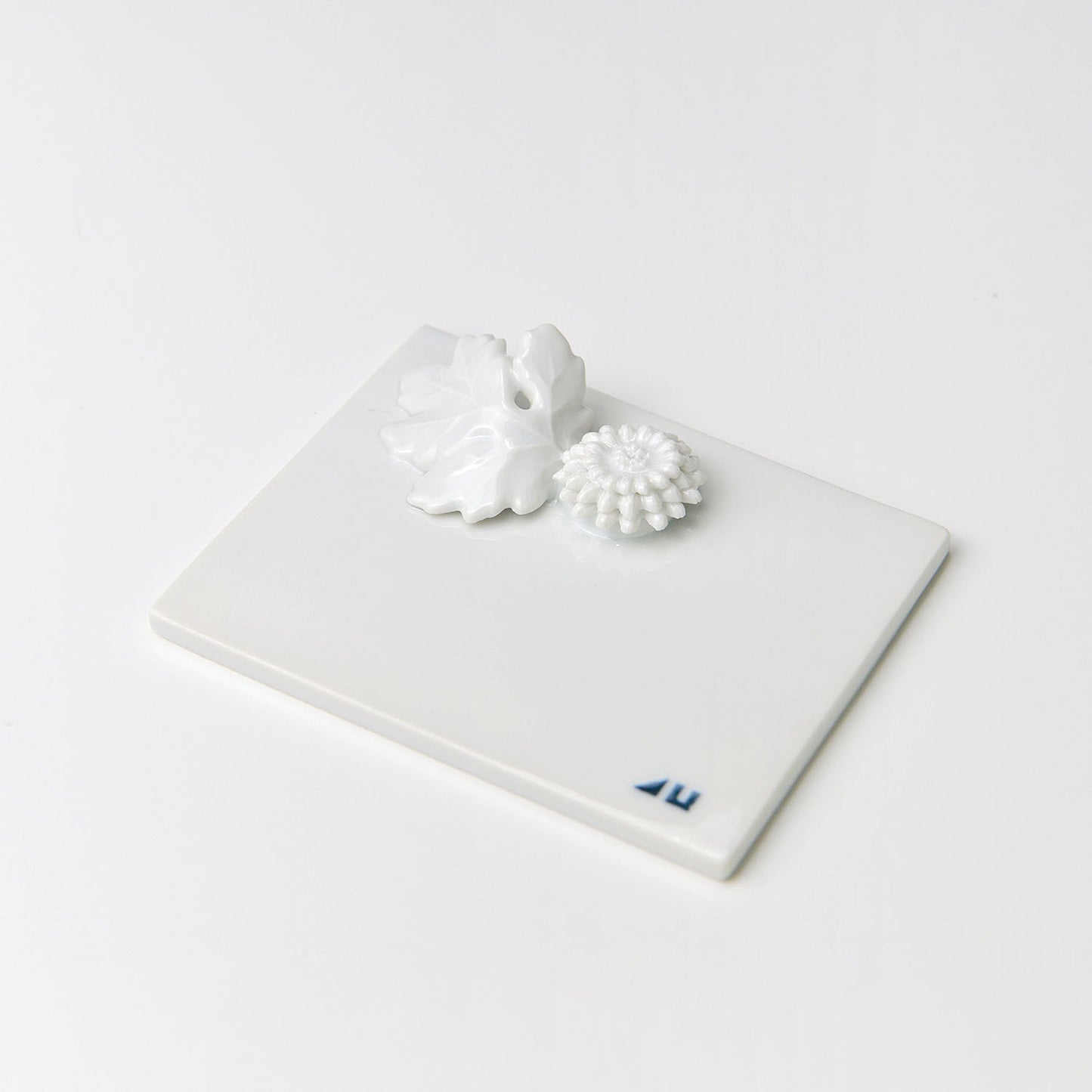 【出石焼】菊花香置き お香付き 51-0455